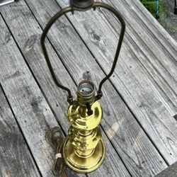 Vintage Brass Table Lamp – Works Great