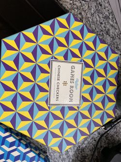 Awesome Chinese Checkers Set