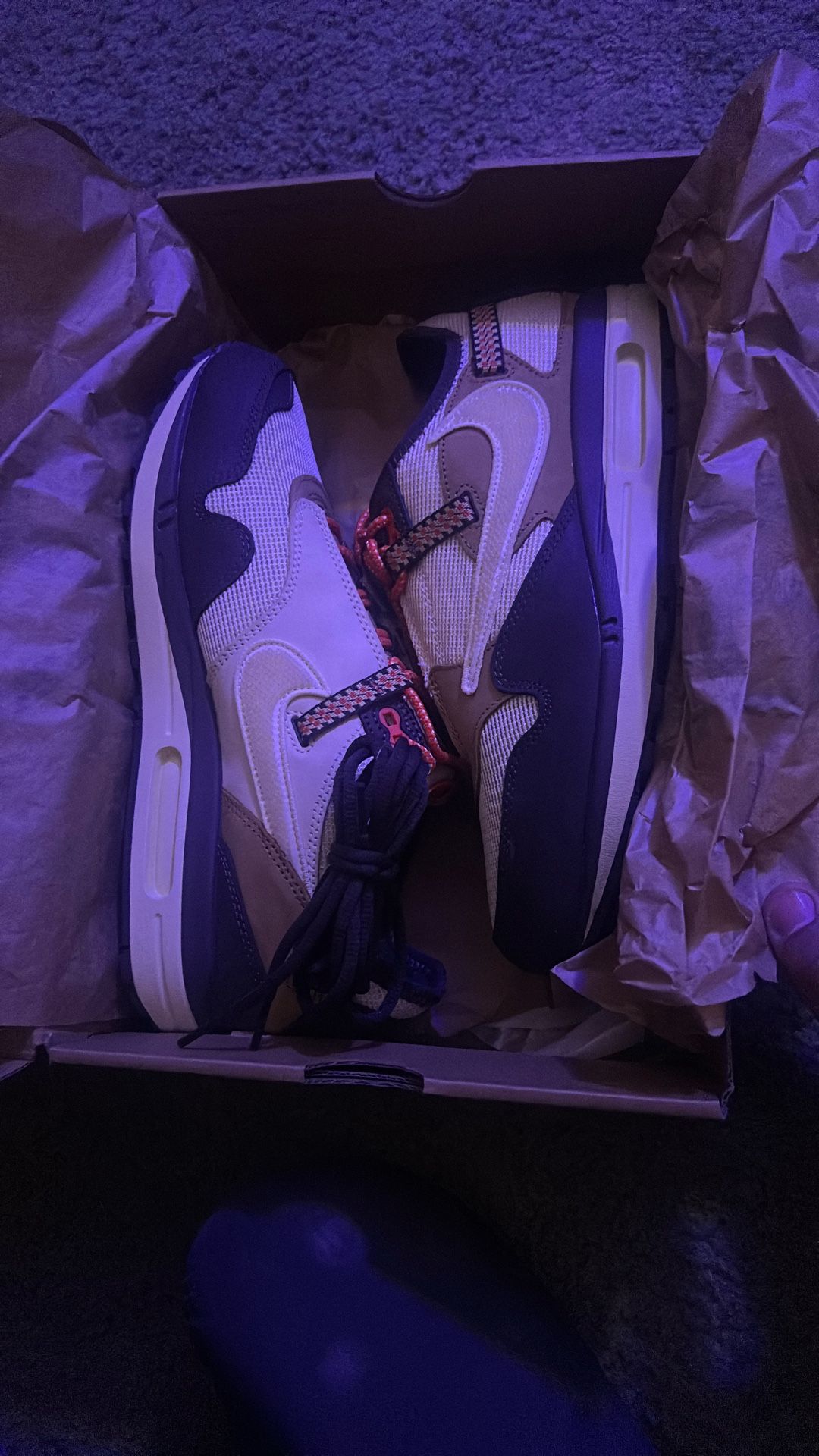 nike air max 1 travis Scott