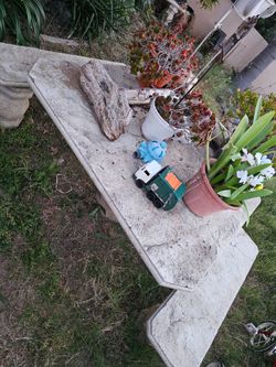 Concrete table