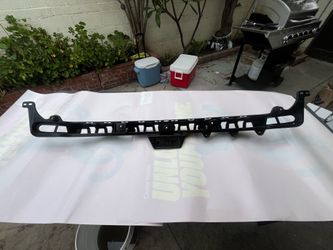 Jeep compass rear bumper fascia support bracket 2017-2026
