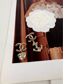 Gold Drop Earrings Anchor Heart