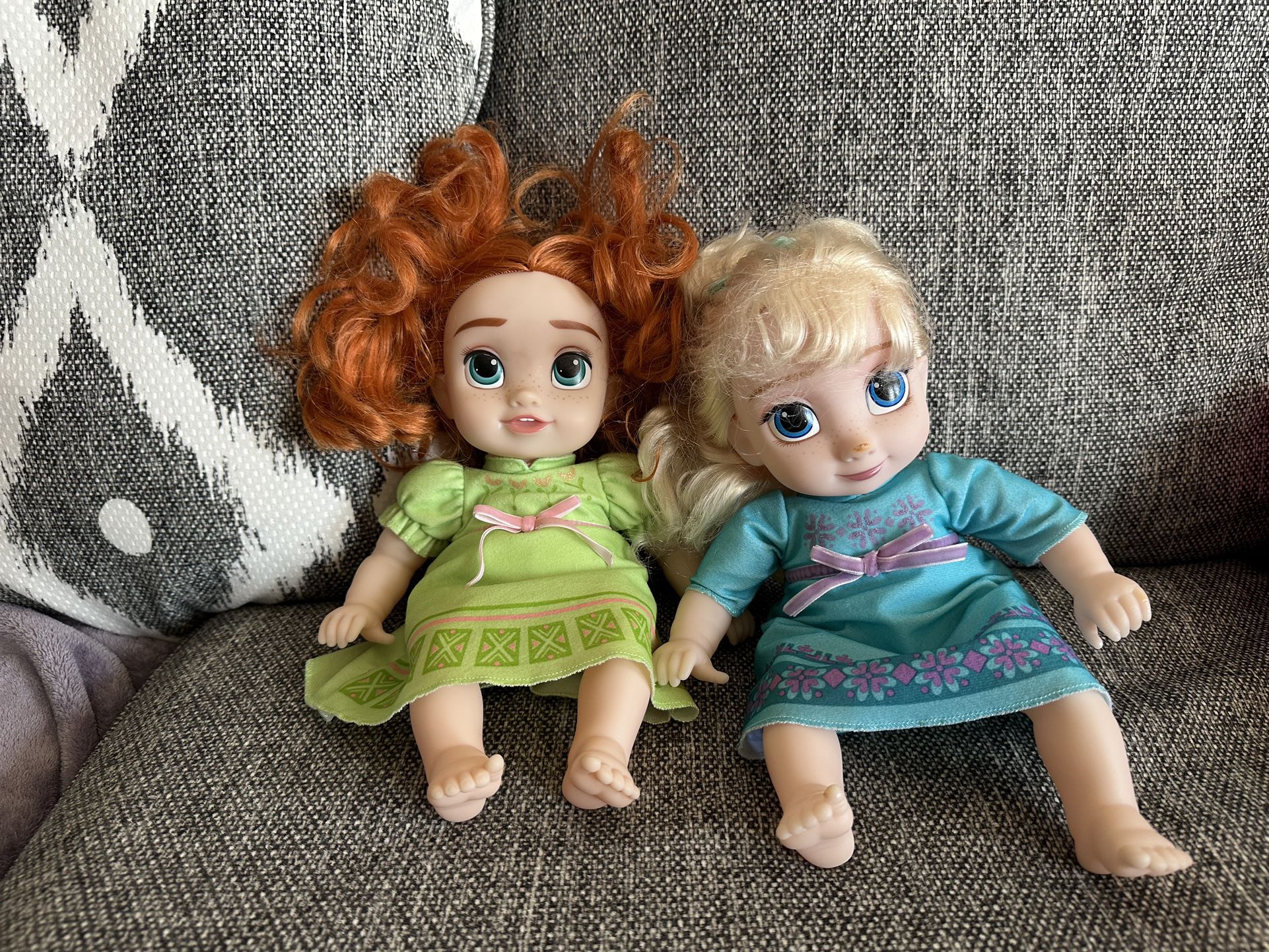 Baby Elsa And Anna 