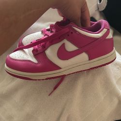 Girl Nike Size 2.5 