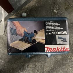 Makitacircular Saw NEW