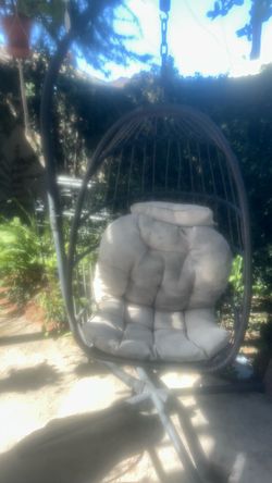 Egg chair