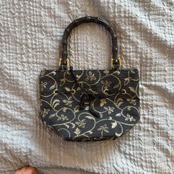 Black Purse