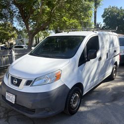 2014 Nissan Nv200