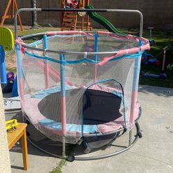 Trampoline 