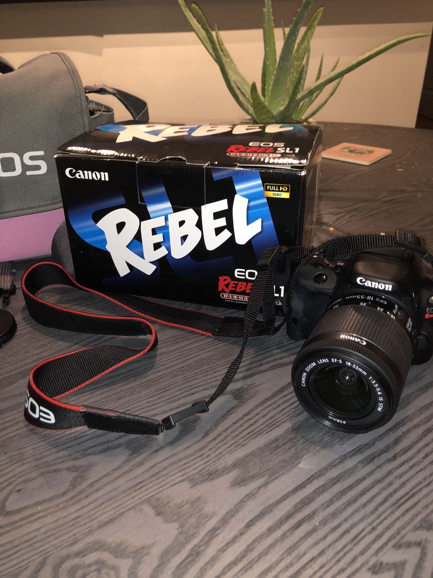 Canon Eos Rebel SL1 camera