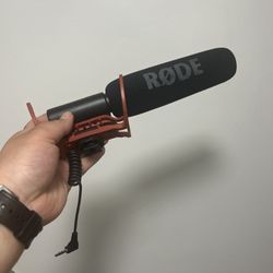 RODE VIDEOMIC CAMERA MOUNTED SHOTGUN MICROPHONE