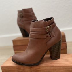 Size 6 Brown Boots