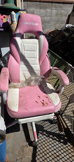 Gaming chair