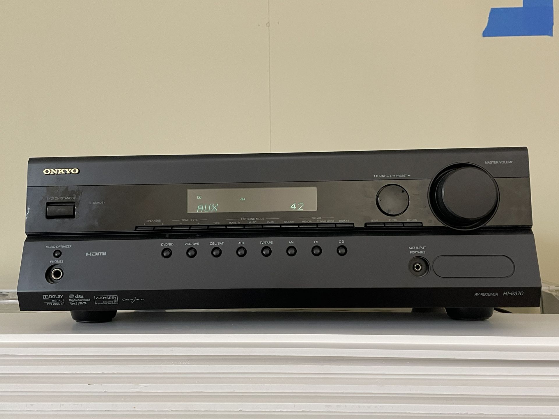 Onkyo HT-R370 Receiver + Speakers 