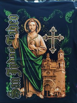 T-Shirts $20 Each Playeras Prehispánicas $20 Cada Una