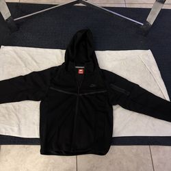 Nike Unisex Tech-Inspired Zip Hoodie. Slim Fit Tapered Tracksuit With Cozy Lining, No Shrinkage, Effortless Streetwear Graphic Outerwear For Men & Wom