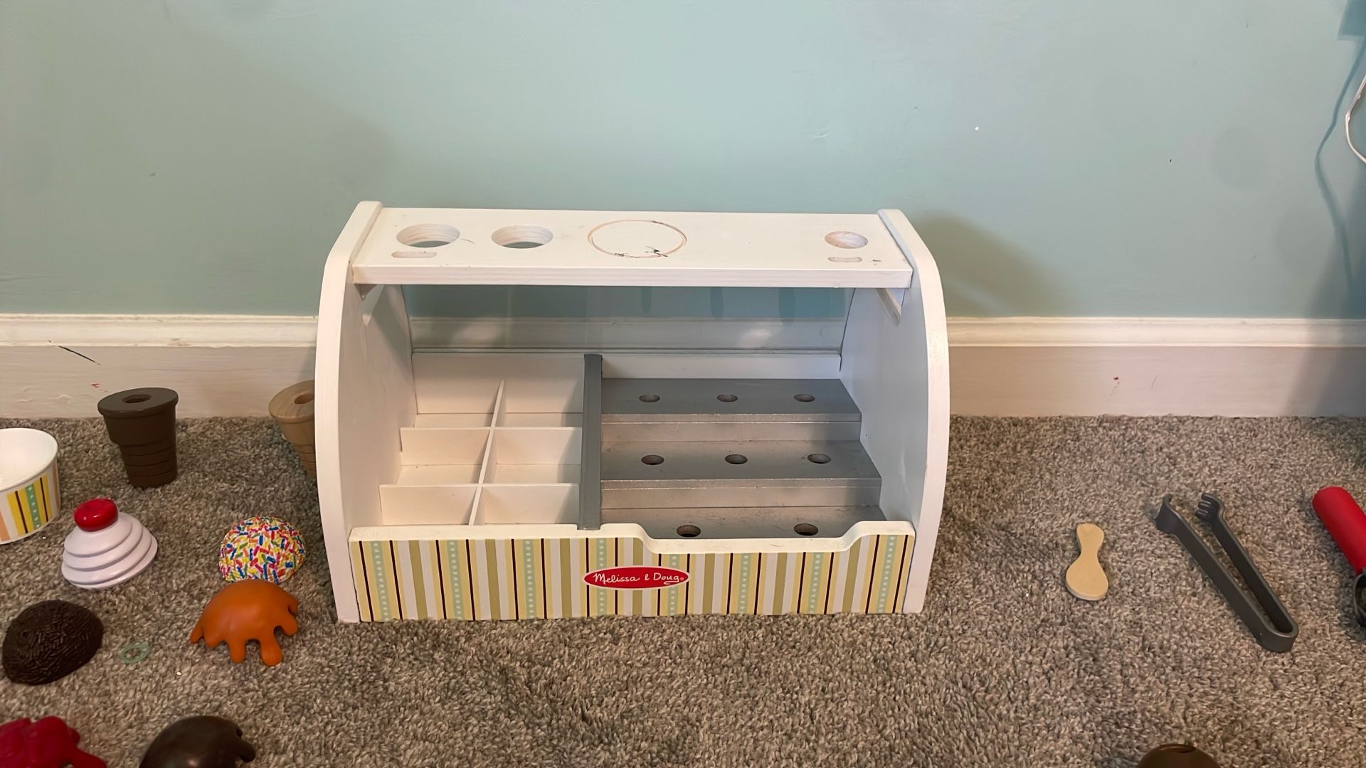 Ice cream set by melissa and doug