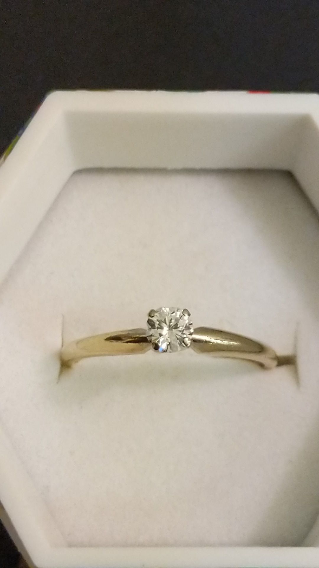 14K Diamond ring WHITE gold sz 6