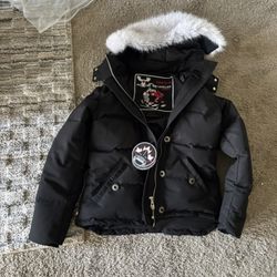 Moose Knuckle Size Small Brand New 