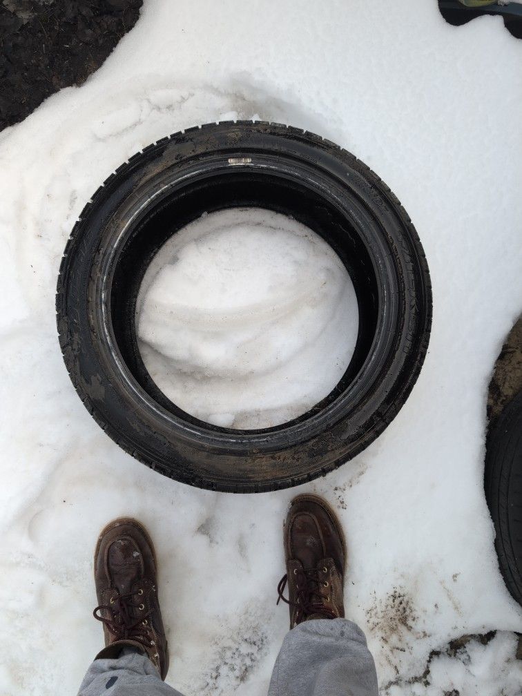 FALKEN 225/45 ZR18 95W M+S USED TIRE