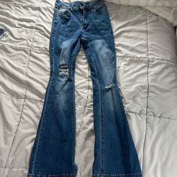 ripped bootcut jeans 