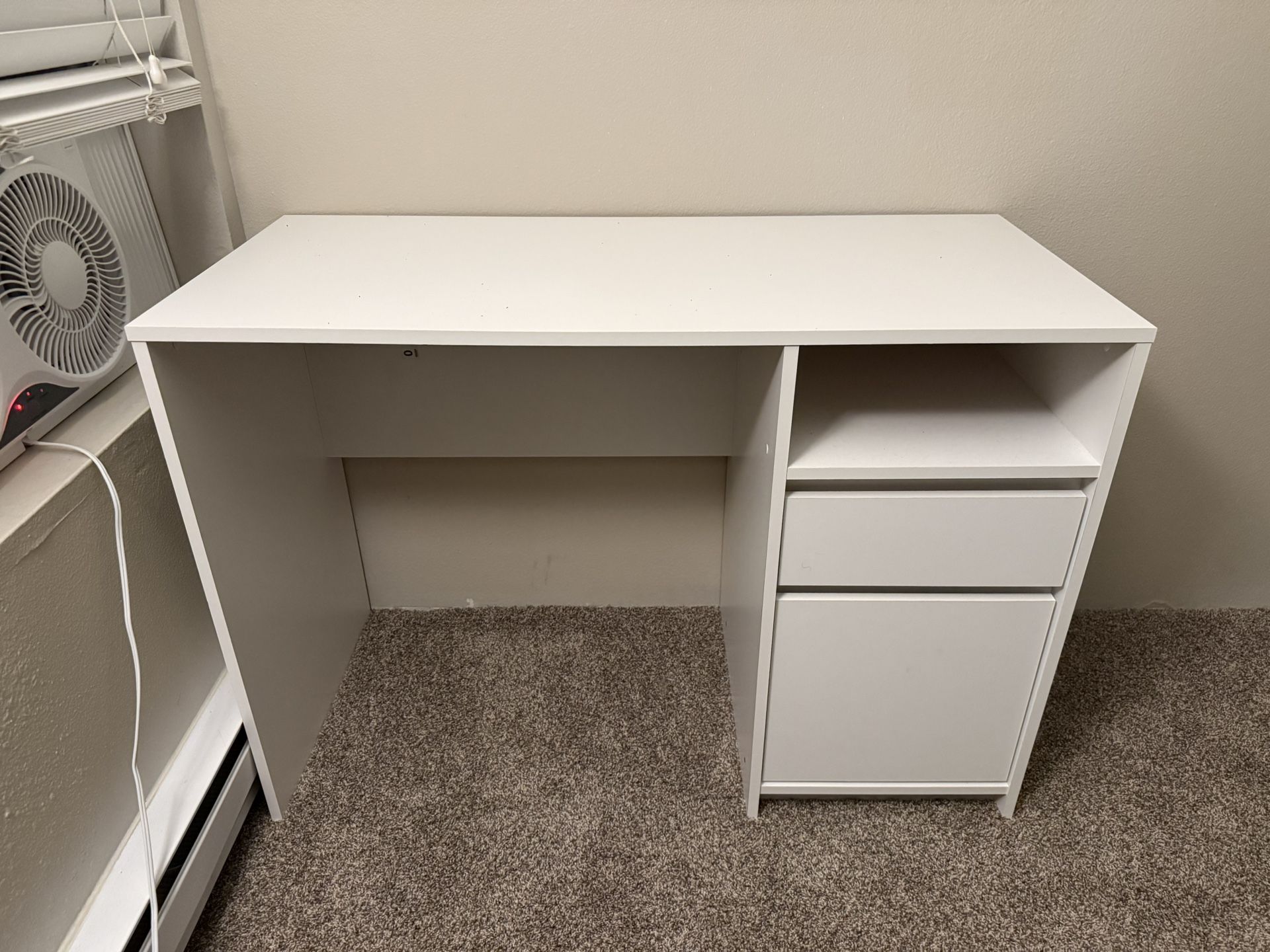 White Office Desk