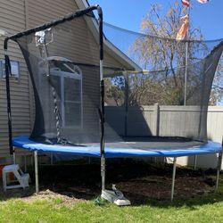 Trampoline 