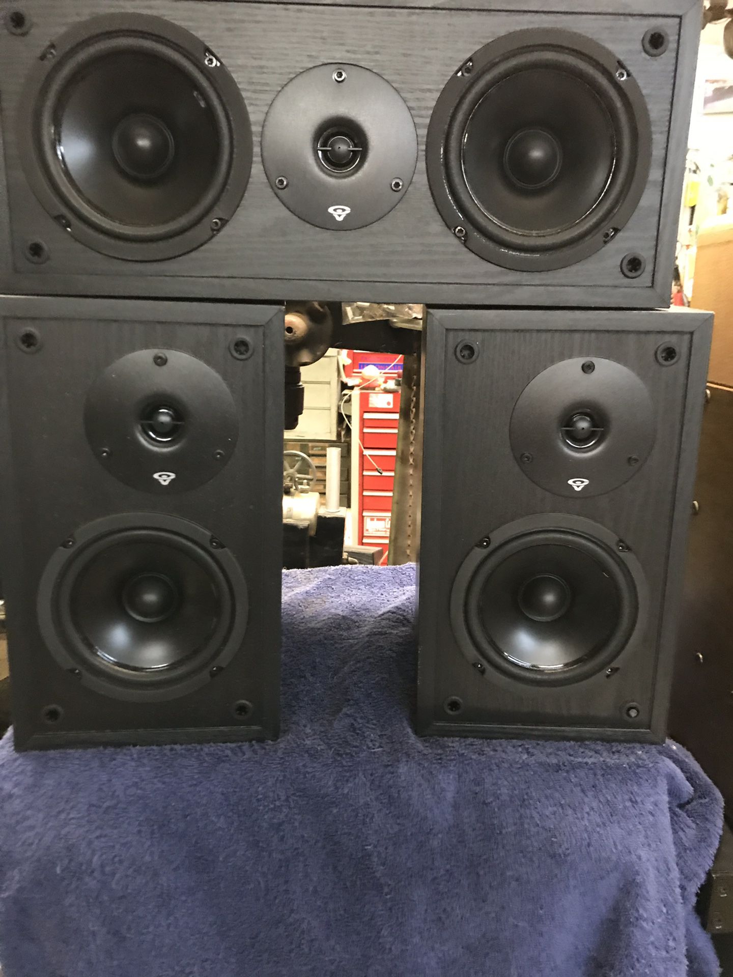 Three-piece Cerwin- Vega Speaker set