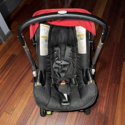 Doona Stroller/ Car Seat