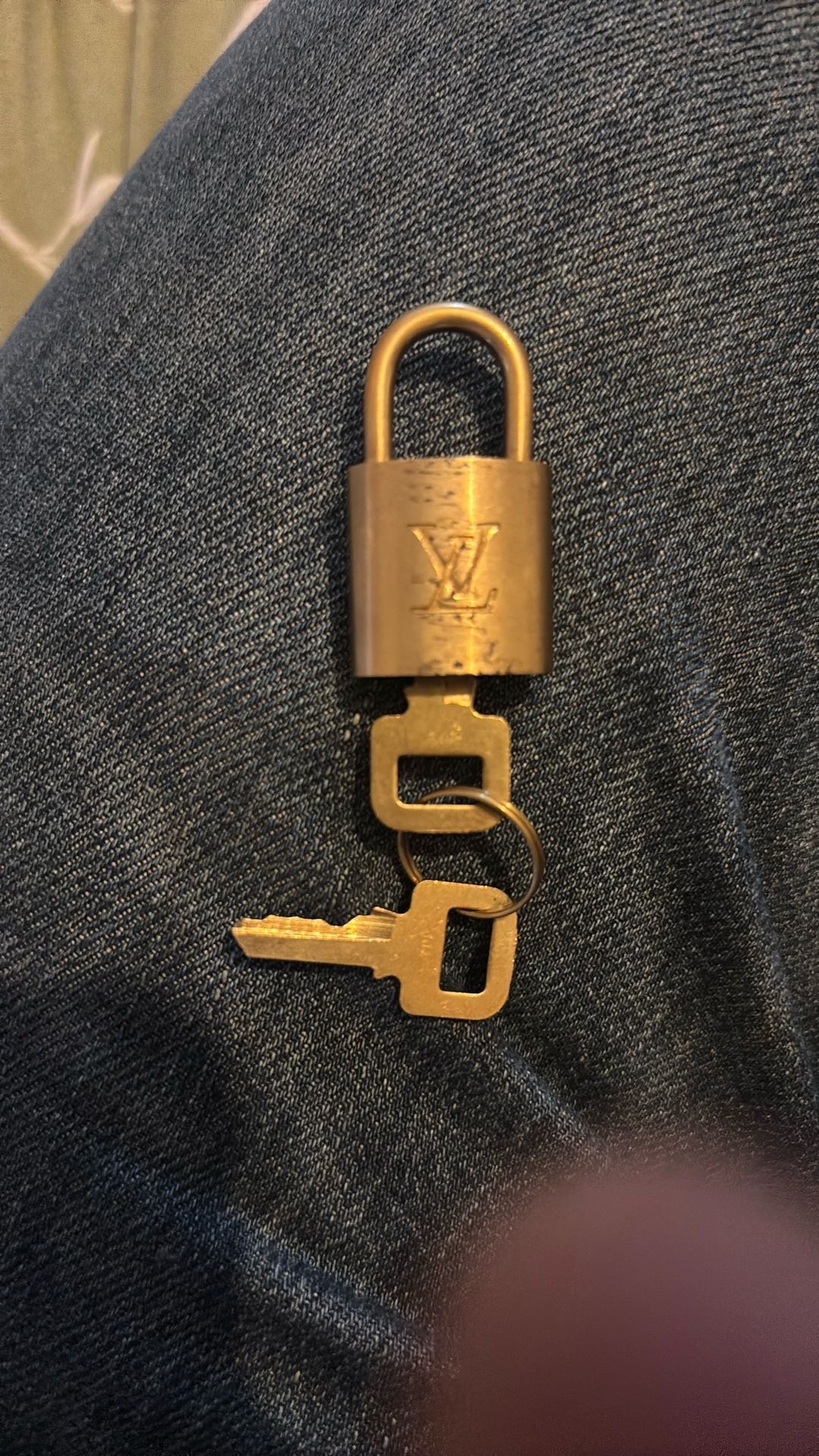 LV lock And Key