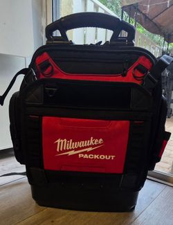 Milwaukee packout backpack