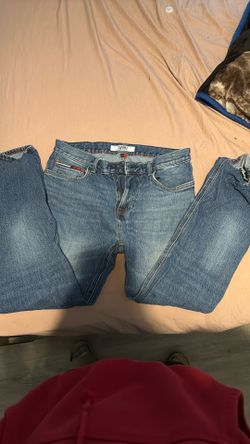 Size 32/30 Tommy Hilfiger Jeans (real)