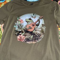 Frog Holding Guitar Shirt 