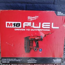 FINISH NAIL GUN 16GA MILWAUKEE TOOL ONLY 