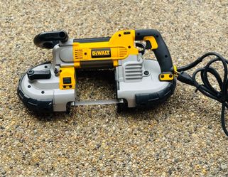DEWALT 10.0-Amp 4.75-in Portable Band Saw