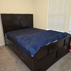 Queen Bed Set