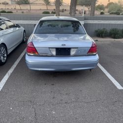 2001 Ford Crown Victoria