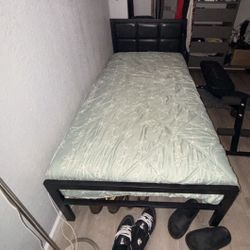 Twin Bed 