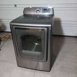 Samsung Gas Dryer With Steam Function Excellent Working  Condition