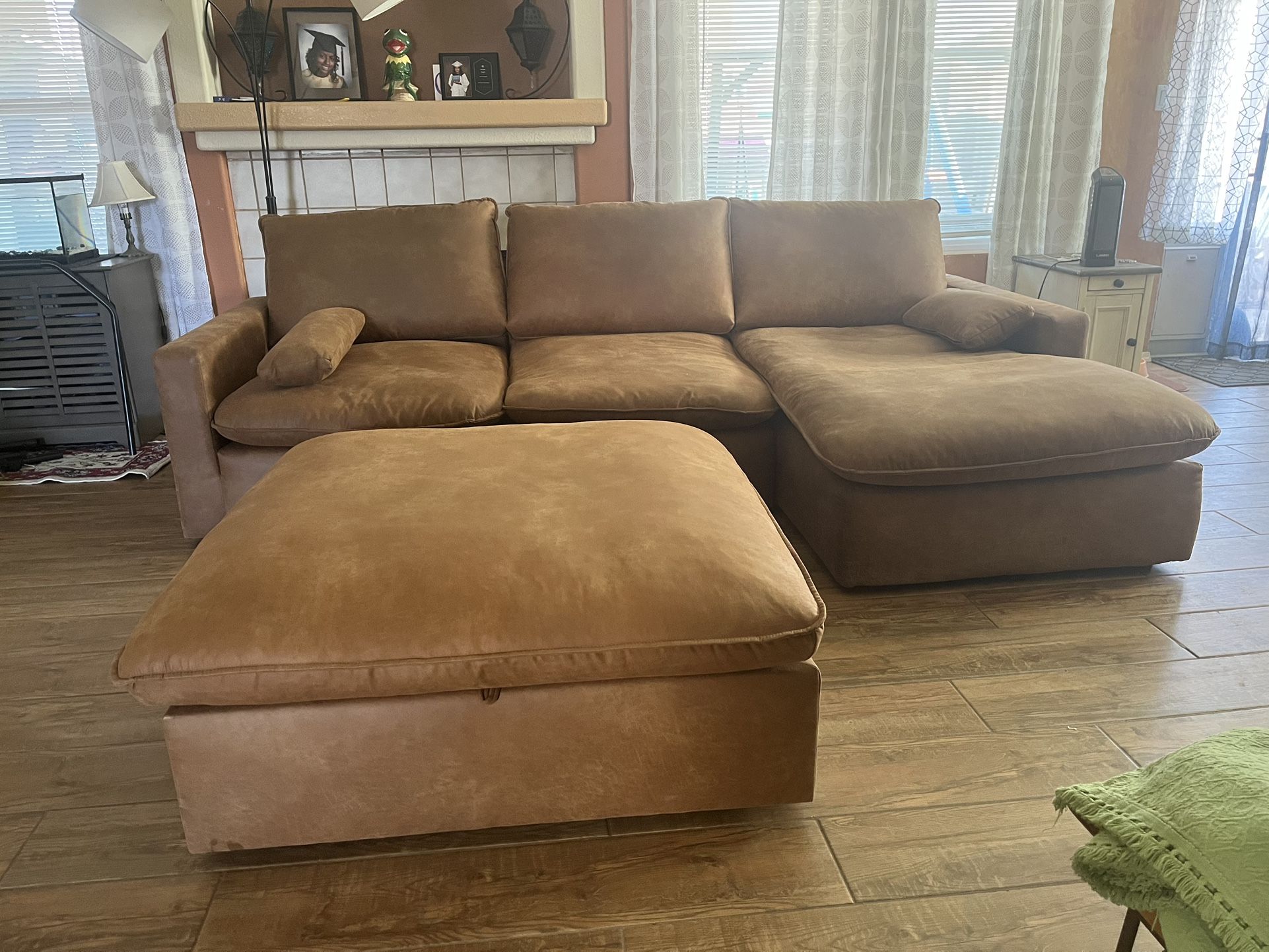 Chaise Couch With Ottoman
