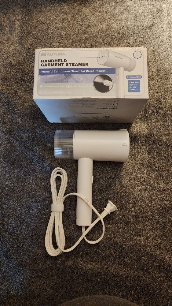 Travel Style - Handheld Garment Steamer (NEW)