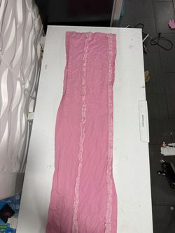 Pink table runner