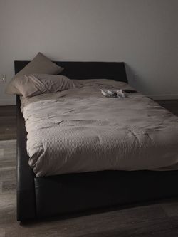 King size modern bed and mattress