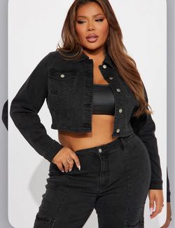 Cropped denim jacket