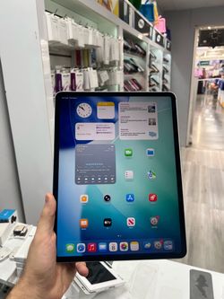 iPad Pro 12.9 3rd 64Gb & With Warranty & With Charger
