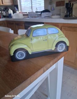 EuroGraphics Official Licensed Product Volkswagen Beetle Puzzle Tin