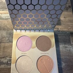 Beauty Bakerie Highlighter Pallet 