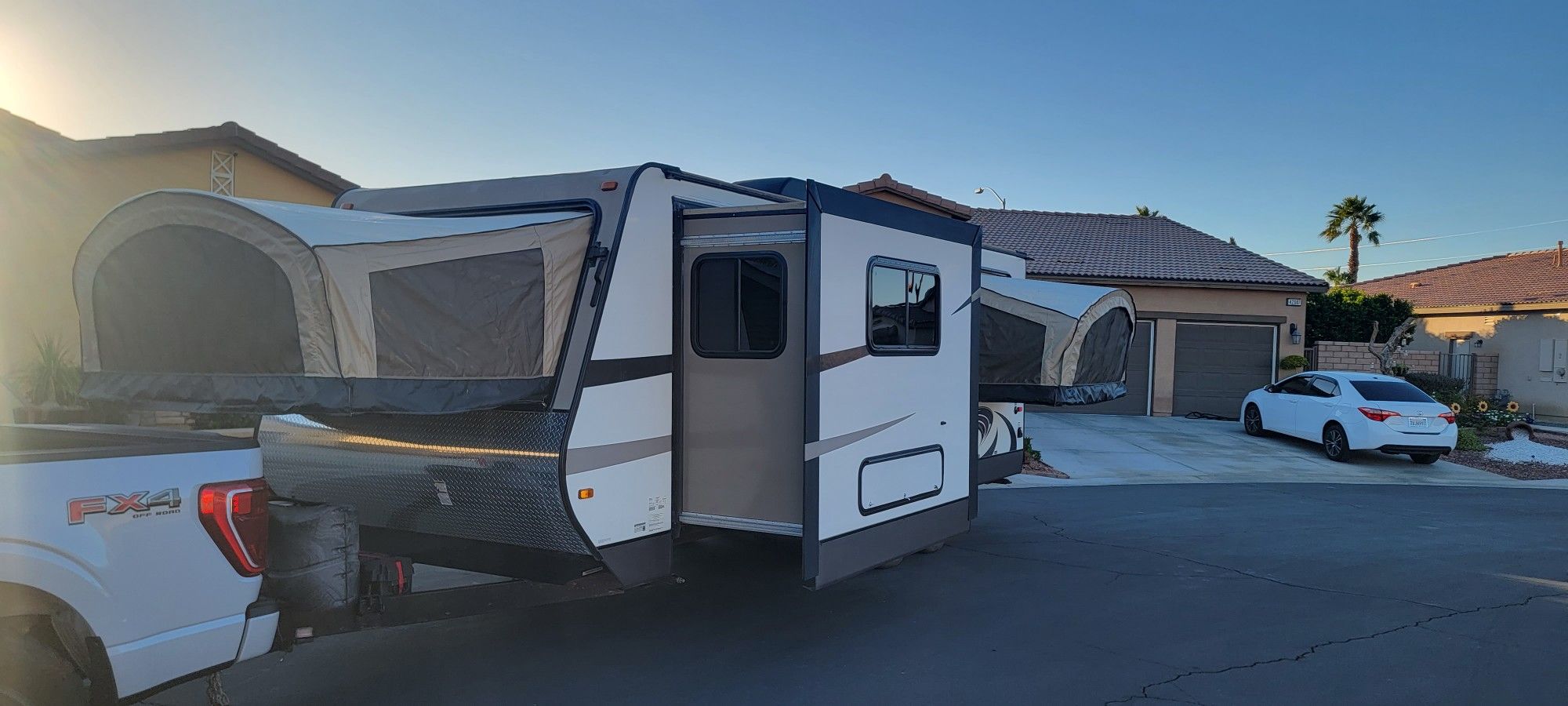 2016 Tavel Star 239tbs 27ft Travel Trailer