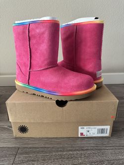 Ugg Classic II Short Rainbow