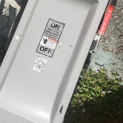 100 Amps 3phase Switch